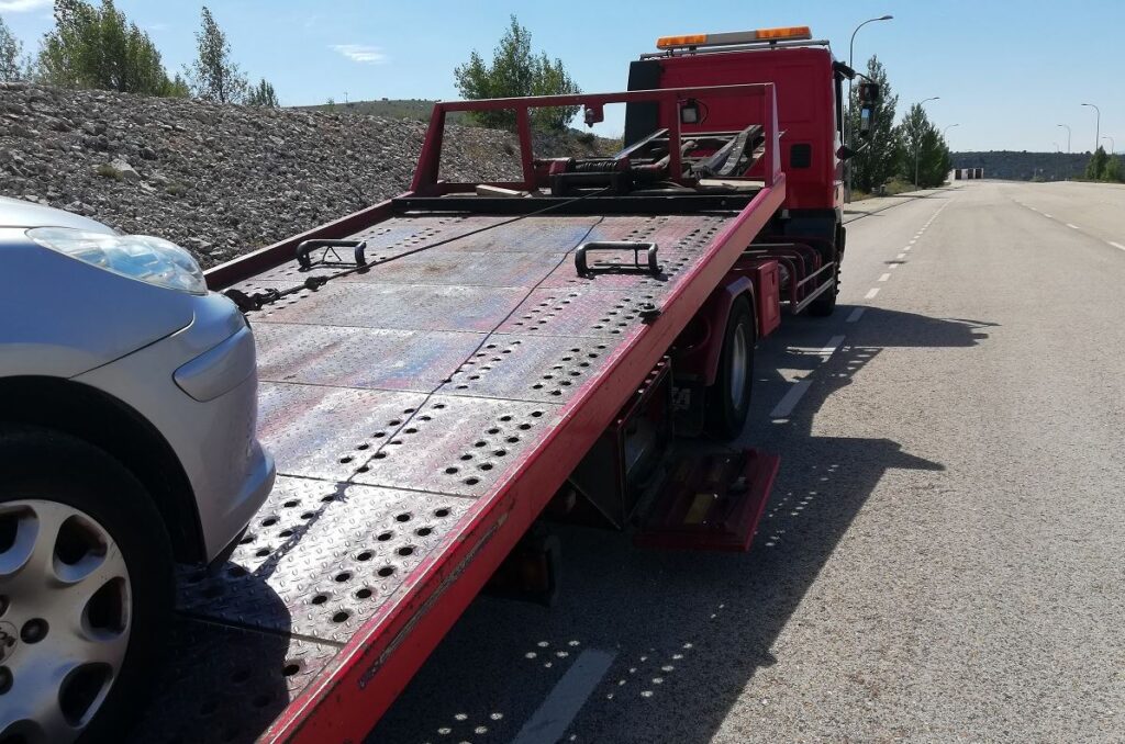 Flatbed Towing - Towing Services